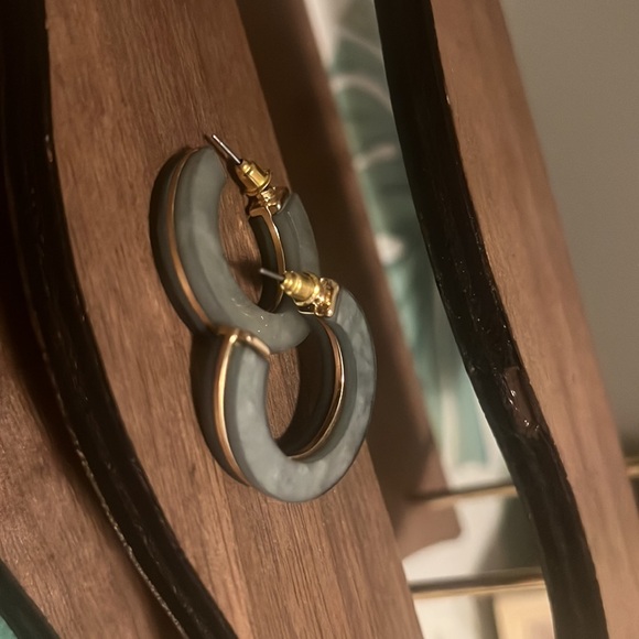 Vintage Jade Round Earrings - Picture 7 of 7
